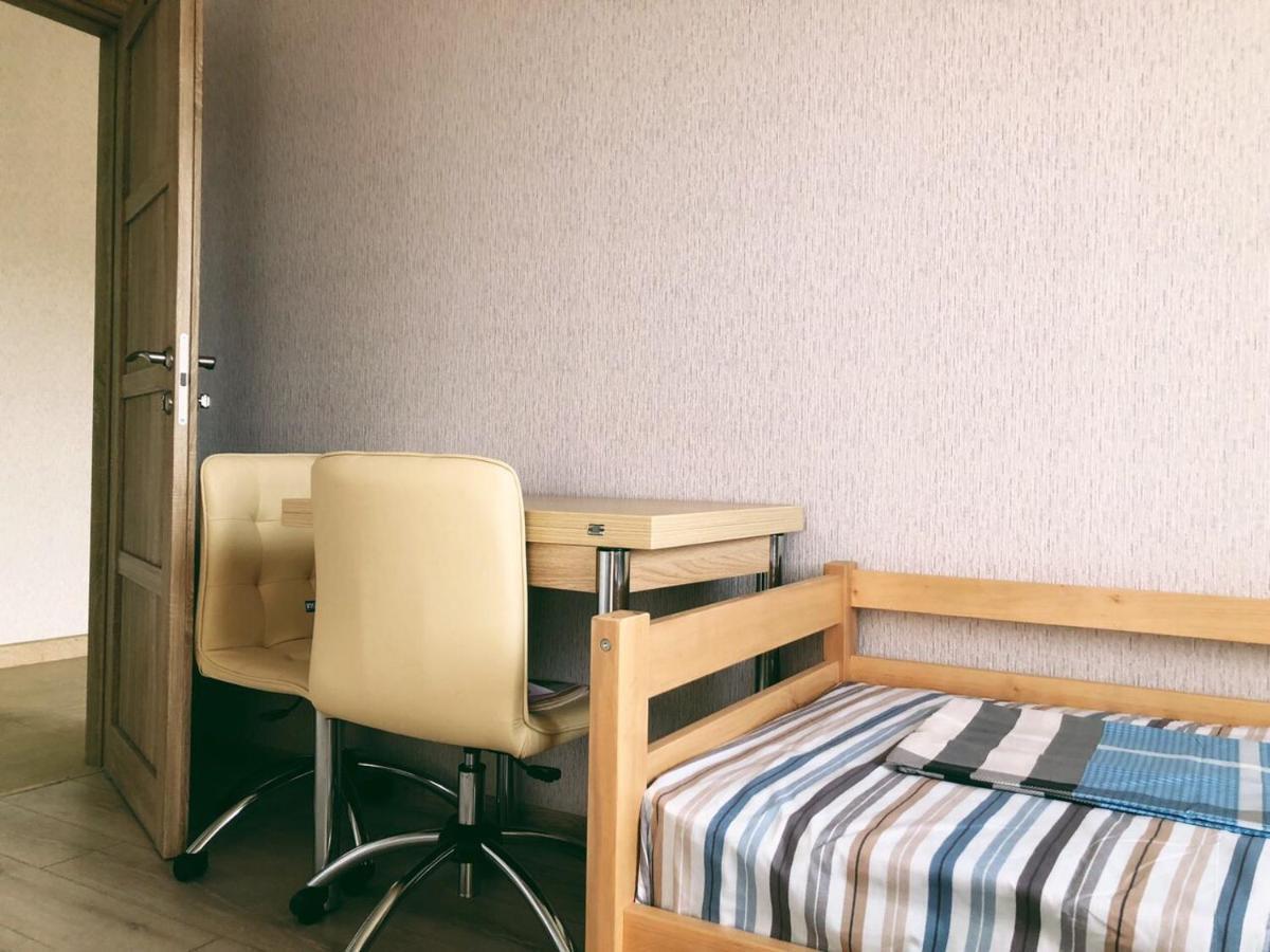 Annet Hostel Charkov Buitenkant foto